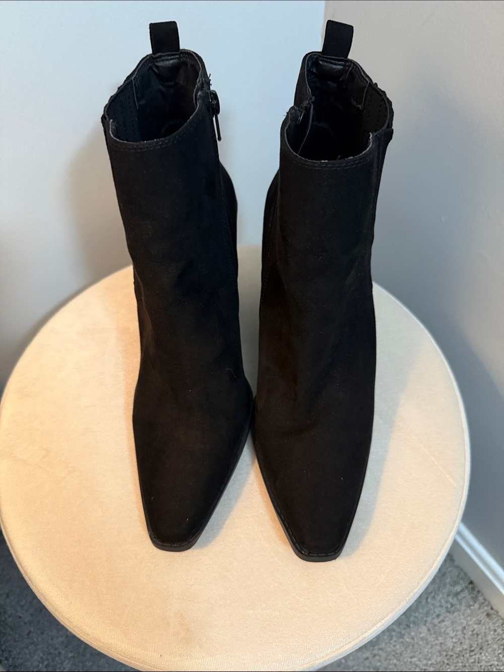 Qupid Black Pointed Toe Suede Ankle Booties